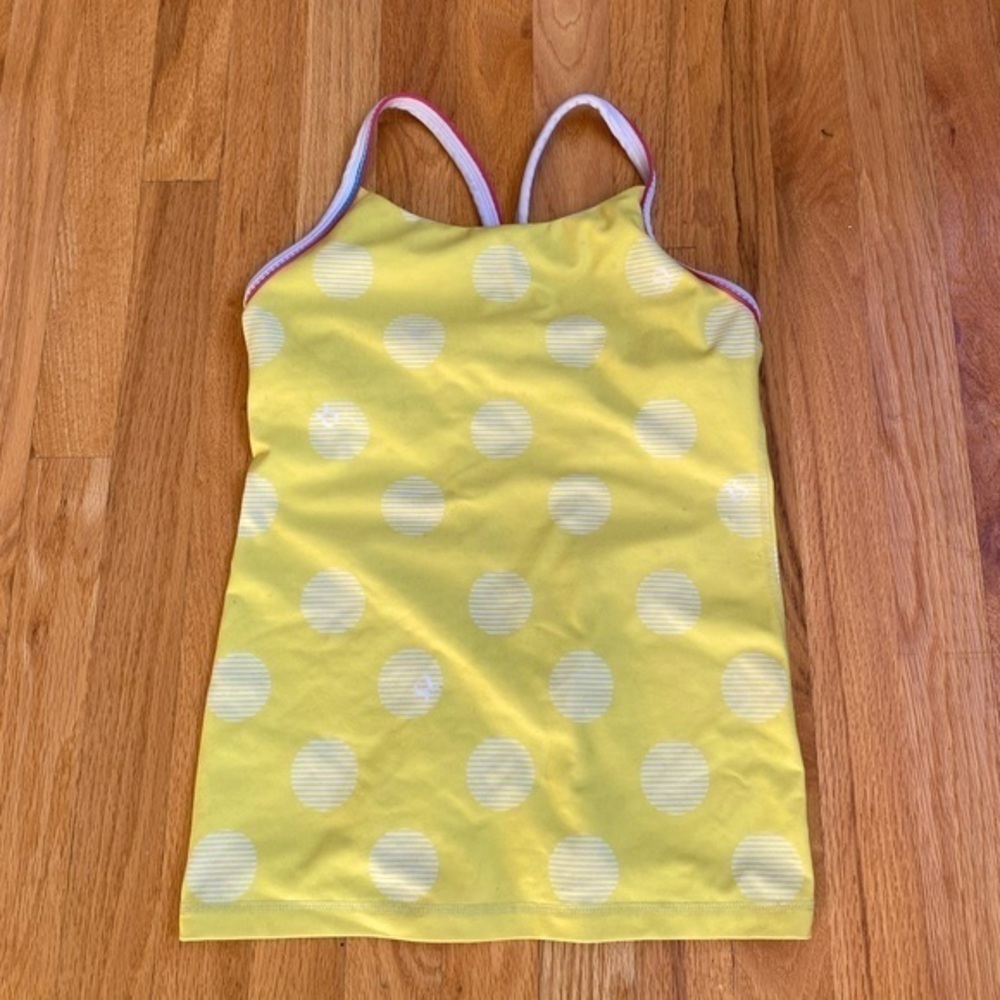 Lululemon tank top built in bra size 6 yellow/white​​​